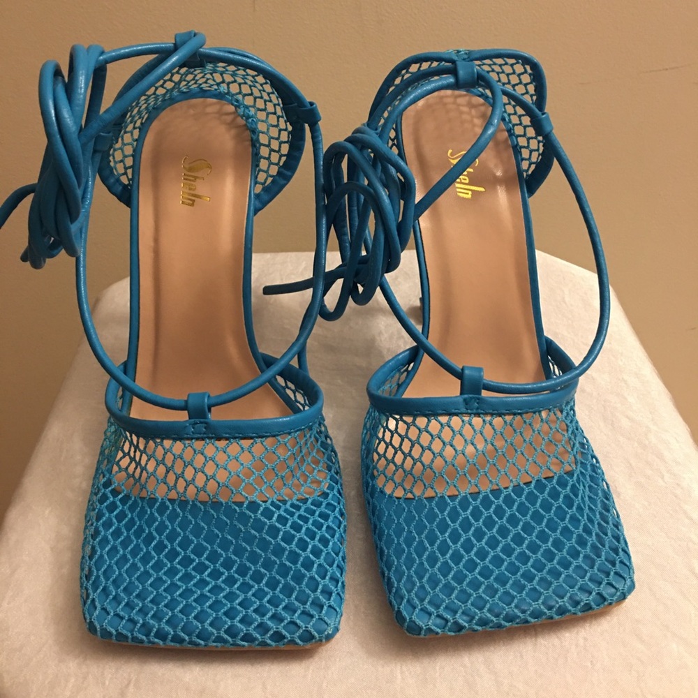 Preowned heel summer shoes